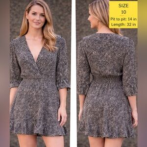 Morning mist Elegant Black Women's Top size 10 pit to pit 14in length 32in